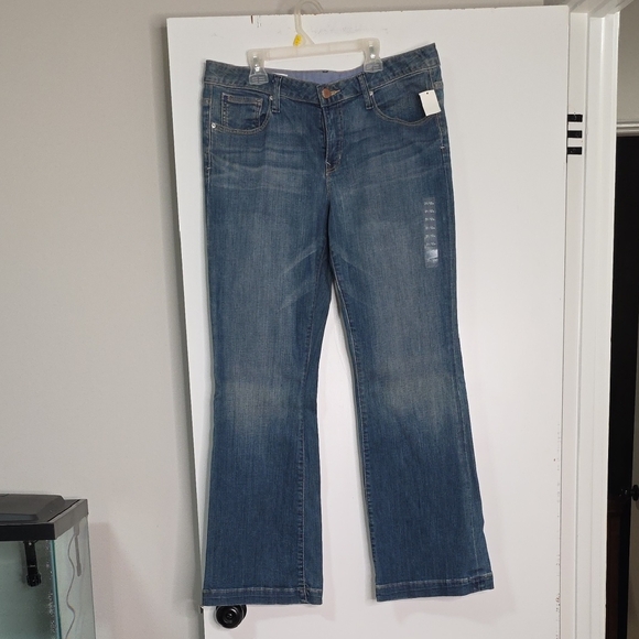 GAP Denim - GAP Women's Medium Blue Flare Jeans